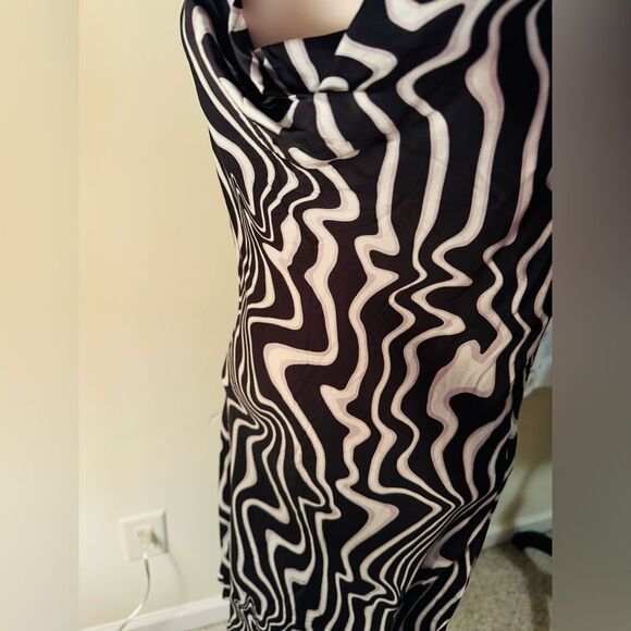 ZARA women’s dress in zebra print size small NWOT - Picture 13 of 13